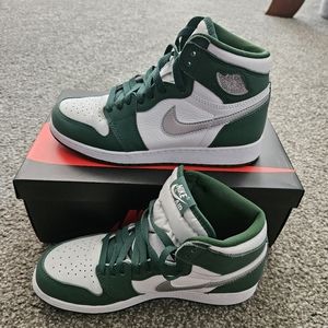 Air Jordan 1 retro high OG gorge green 6.5Y